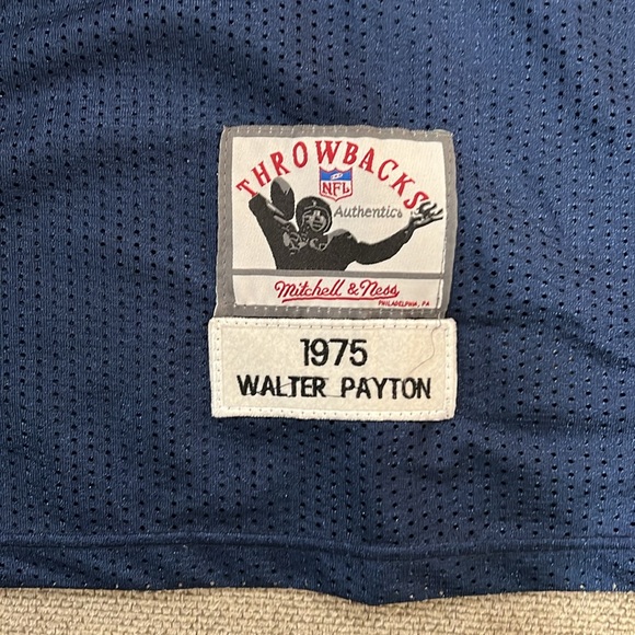 Chicago bears Walter Payton size 48 Michell and ness - Picture 2 of 3